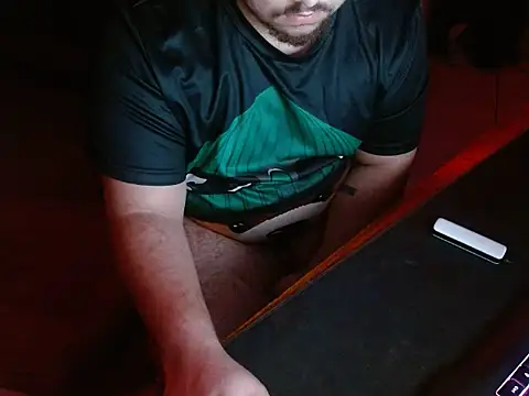 Snapshot of Luacsboy22 chatting on 6, 11, 2025 Luacsboy22 online show from 6, 11, 2025