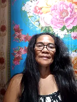 Snapshot of ImYourWoman_55 chatting on 25, 9, 2025 ImYourWoman 55 online show from 25, 9, 2025