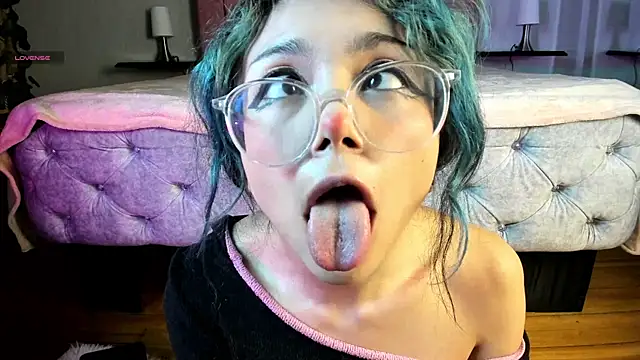 TerumiKitty online show from 11, 10, 2025