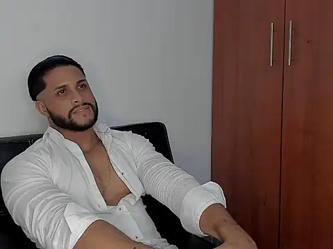 Pier Simons online show from 28, 9, 2025