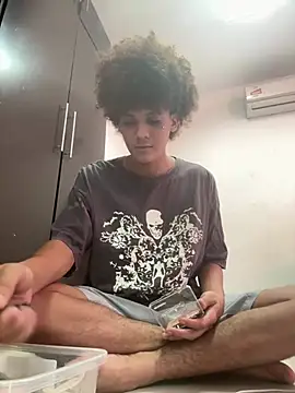 Max Rain online show from 13, 7, 2026