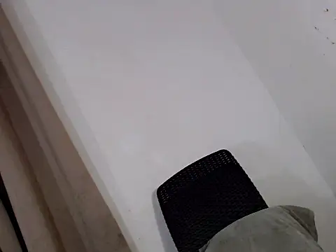 spicyhugecock online show from 10, 2, 2026