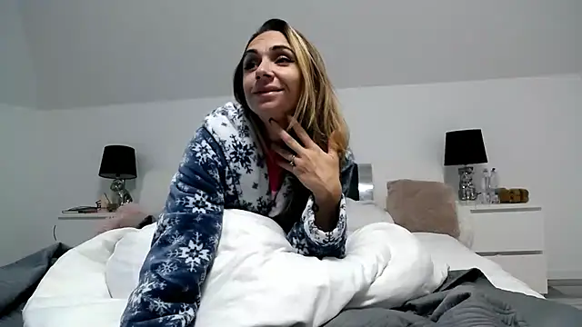 Snapshot of ArabianMalikah chatting on 10, 11, 2025 ArabianMalikah online show from 10, 11, 2025