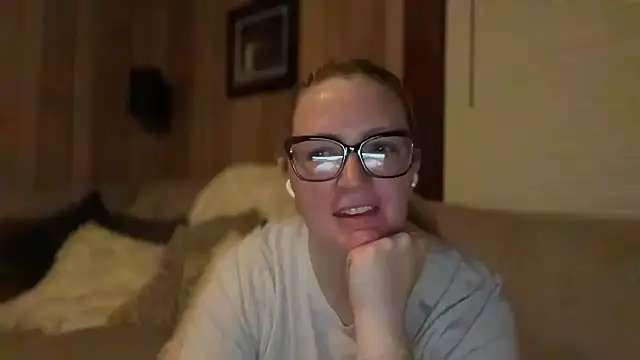 Snapshot of PefectNipz chatting on 17, 9, 2025 PefectNipz online show from 17, 9, 2025