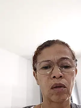 Snapshot of Merybeks chatting on 16, 10, 2025 Merybeks online show from 16, 10, 2025