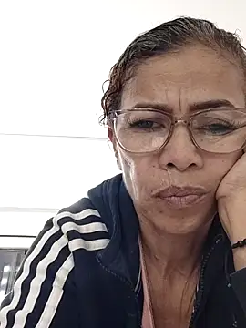 Snapshot of Merybeks chatting on 30, 11, 2025 Merybeks online show from 30, 11, 2025