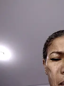 Snapshot of Merybeks chatting on 1, 12, 2025 Merybeks online show from 1, 12, 2025