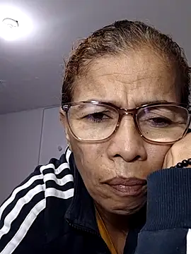 Snapshot of Merybeks chatting on 2, 2, 2026 Merybeks online show from 2, 2, 2026