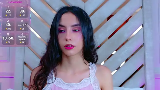 Snapshot of Sarah-Grace chatting on 3, 12, 2025 Sarah-Grace online show from 3, 12, 2025