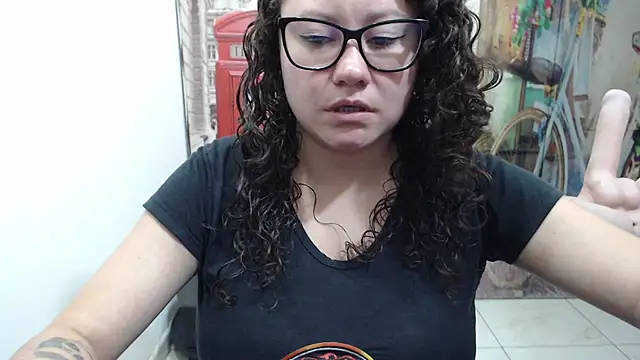 Snapshot of greeneyes_nurse chatting on 12, 11, 2025 greeneyes nurse online show from 12, 11, 2025