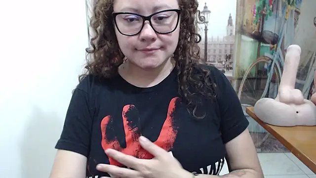 Snapshot of greeneyes_nurse chatting on 17, 12, 2025 greeneyes nurse online show from 17, 12, 2025