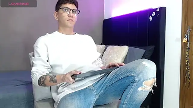 Matteo12  online show from 18, 4, 2026