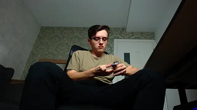 Snapshot of FelixStarkk chatting on 24, 10, 2025 FelixStarkk online show from 24, 10, 2025