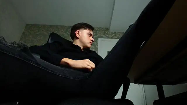 Snapshot of FelixStarkk chatting on 28, 10, 2025 FelixStarkk online show from 28, 10, 2025