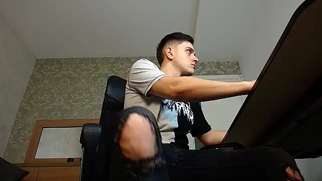 Snapshot of FelixStarkk chatting on 26, 11, 2025 FelixStarkk online show from 26, 11, 2025