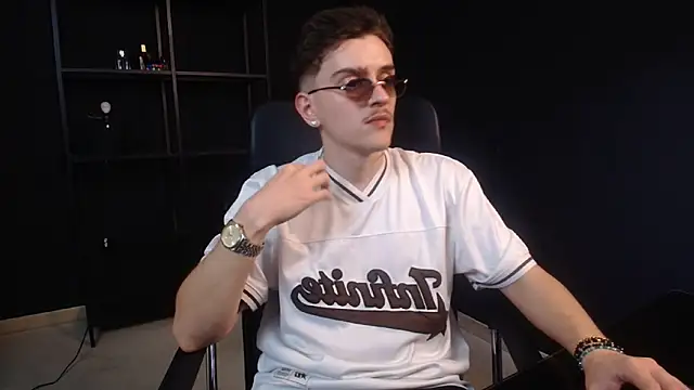 Snapshot of FelixStarkk chatting on 20, 6, 2026 FelixStarkk online show from 20, 6, 2026