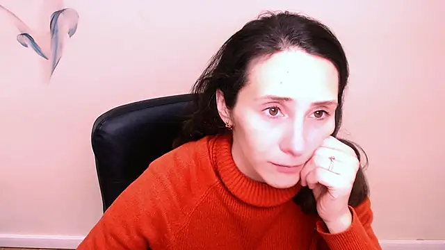 Snapshot of AlissaJersi chatting on 5, 11, 2025 AlissaJersi online show from 5, 11, 2025