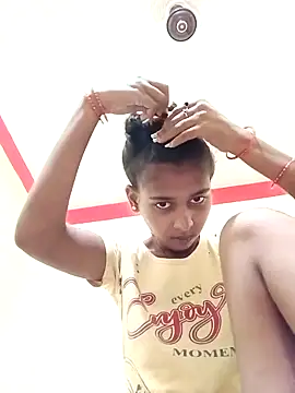 Saniye-143 online show from 18, 9, 2025