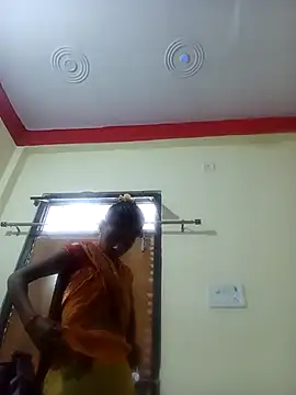 Saniye-143 online show from 30, 9, 2025