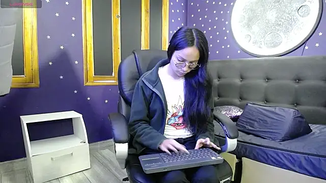 Snapshot of katalina07_1 chatting on 19, 6, 2026 katalina07 1 online show from 19, 6, 2026