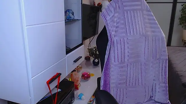 Anna Blare online show from 7, 2, 2026