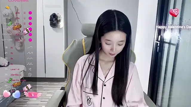 Snapshot of OiOi-666 chatting on 14, 10, 2025 OiOi-666 online show from 14, 10, 2025