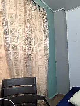 Snapshot of saenz_eymi chatting on 3, 5, 2026 saenz eymi online show from 3, 5, 2026