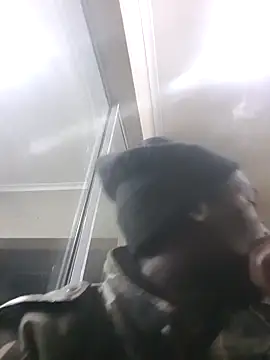 Snapshot of sex-machanic chatting on 10, 11, 2025 sex-machanic online show from 10, 11, 2025