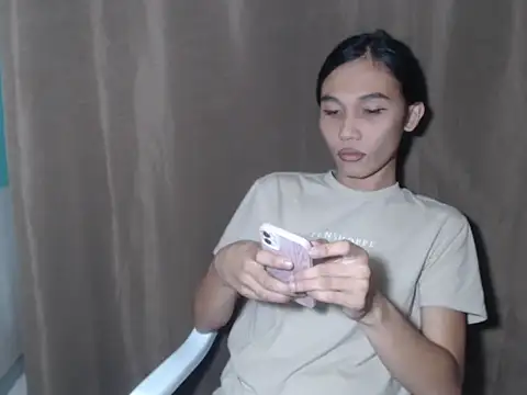 Snapshot of Urfucking_khloe1 chatting on 20, 9, 2025 Urfucking khloe1 online show from 20, 9, 2025