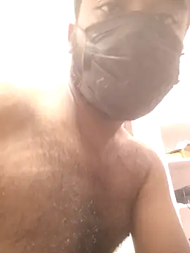 Snapshot of 00USER chatting on 25, 9, 2025 00USER online show from 25, 9, 2025