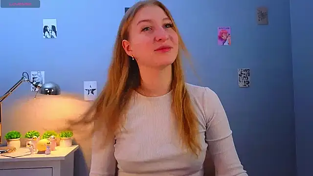 Snapshot of LorettaGladman chatting on 16, 11, 2025 LorettaGladman online show from 16, 11, 2025