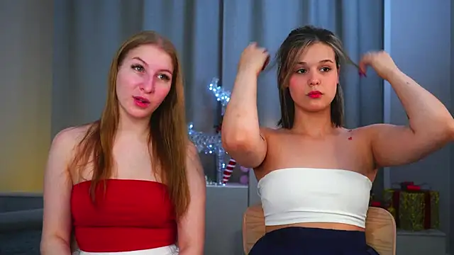 Snapshot of LorettaGladman chatting on 5, 12, 2025 LorettaGladman online show from 5, 12, 2025