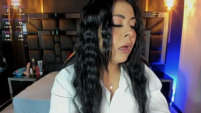 Snapshot of Aniajoness_ chatting on 19, 9, 2025 Aniajoness online show from 19, 9, 2025