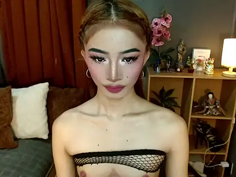 sweetcumcara online show from 24, 4, 2026