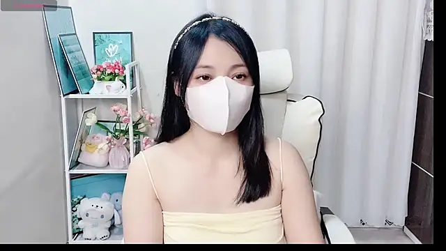 phuongnhi  online show from 17, 5, 2026