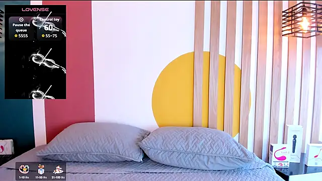 Snapshot of SashaGreyy_ chatting on 8, 9, 2025 SashaGreyy online show from 8, 9, 2025