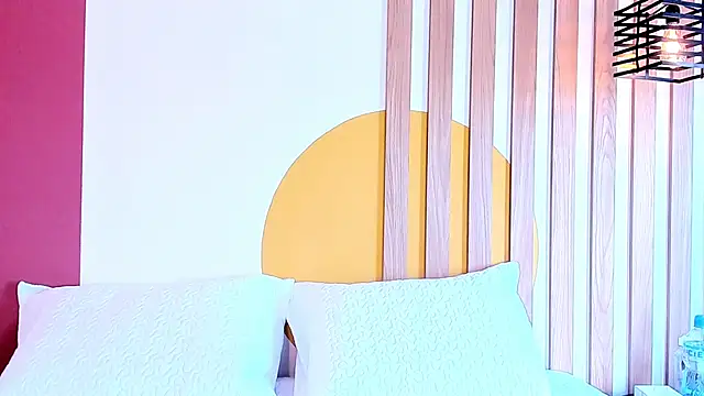 Snapshot of SashaGreyy_ chatting on 21, 9, 2025 SashaGreyy online show from 21, 9, 2025