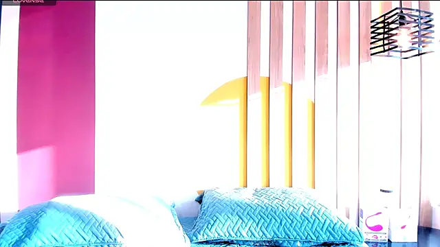 Snapshot of SashaGreyy_ chatting on 13, 12, 2025 SashaGreyy online show from 13, 12, 2025