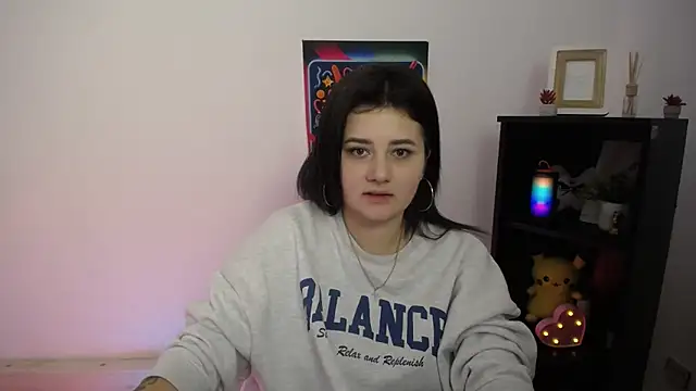 Katrin kiss  online show from 19, 10, 2025