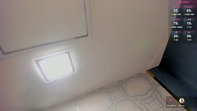 Snapshot of GiaBlaze_ chatting on 18, 12, 2025 GiaBlaze online show from 18, 12, 2025