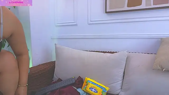 Daisy Price online show from 5, 4, 2026