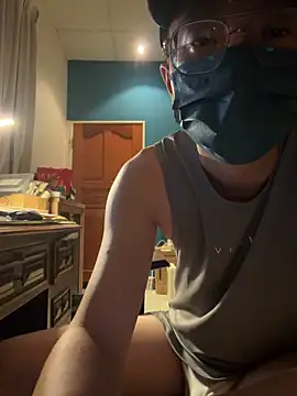 Snapshot of Rmangotw chatting on 16, 11, 2025 Rmangotw online show from 16, 11, 2025