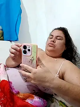 Snapshot of yaneth_ chatting on 12, 11, 2025 yaneth online show from 12, 11, 2025