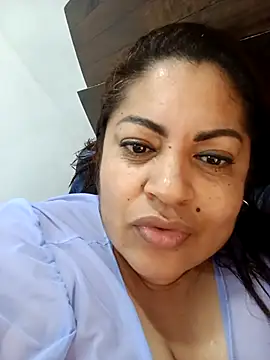 Snapshot of Karla_hilton1 chatting on 10, 10, 2025 Karla hilton1 online show from 10, 10, 2025