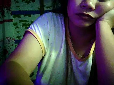 Snapshot of yuana25 chatting on 15, 10, 2025 yuana25 online show from 15, 10, 2025