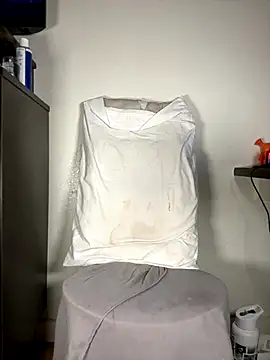 Snapshot of rubywithpearls chatting on 12, 10, 2025 rubywithpearls online show from 12, 10, 2025