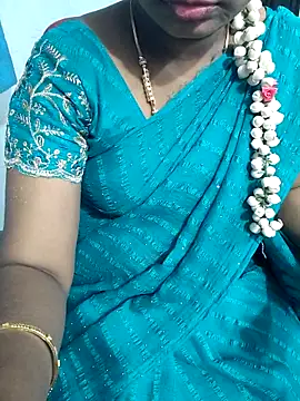 Snapshot of lolida69thamil chatting on 18, 12, 2025 lolida69thamil online show from 18, 12, 2025