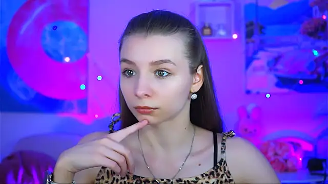 Snapshot of JulieDaniel chatting on 23, 10, 2025 JulieDaniel online show from 23, 10, 2025