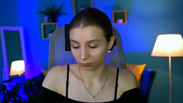 Snapshot of JulieDaniel chatting on 24, 10, 2025 JulieDaniel online show from 24, 10, 2025