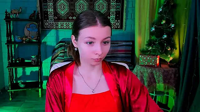 Snapshot of JulieDaniel chatting on 15, 12, 2025 JulieDaniel online show from 15, 12, 2025